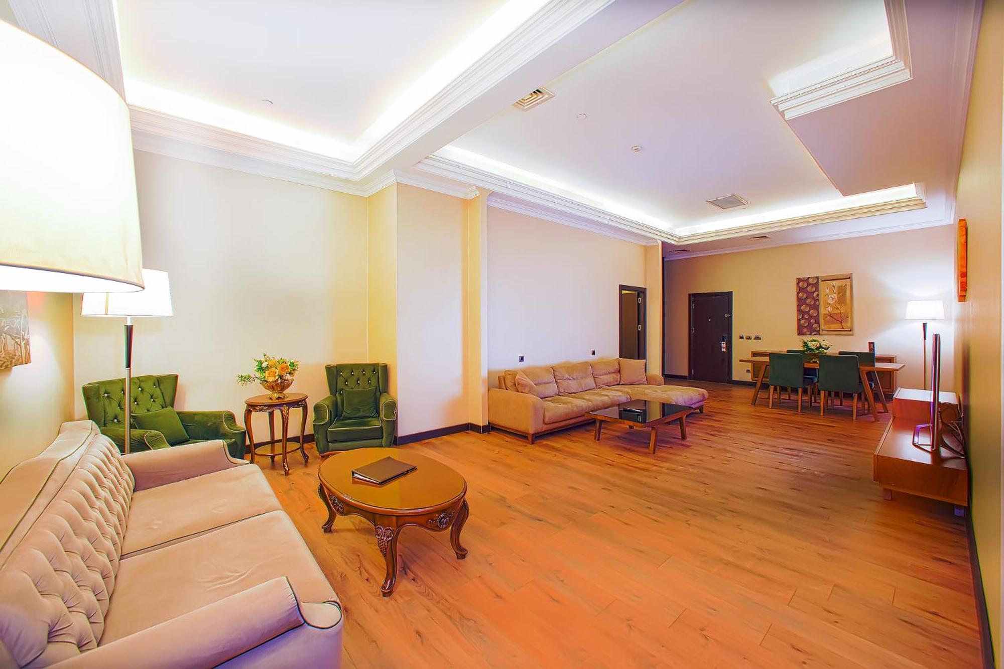 Ramada By Wyndham Istanbul Merter エクステリア 写真 Suite