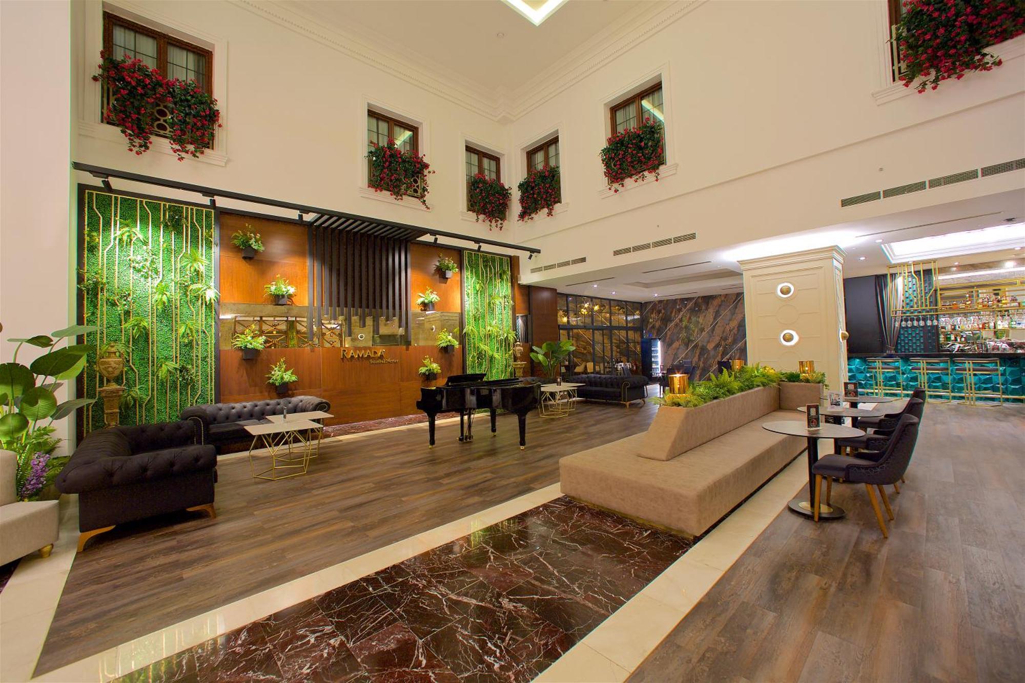 Ramada By Wyndham Istanbul Merter エクステリア 写真 Lobby