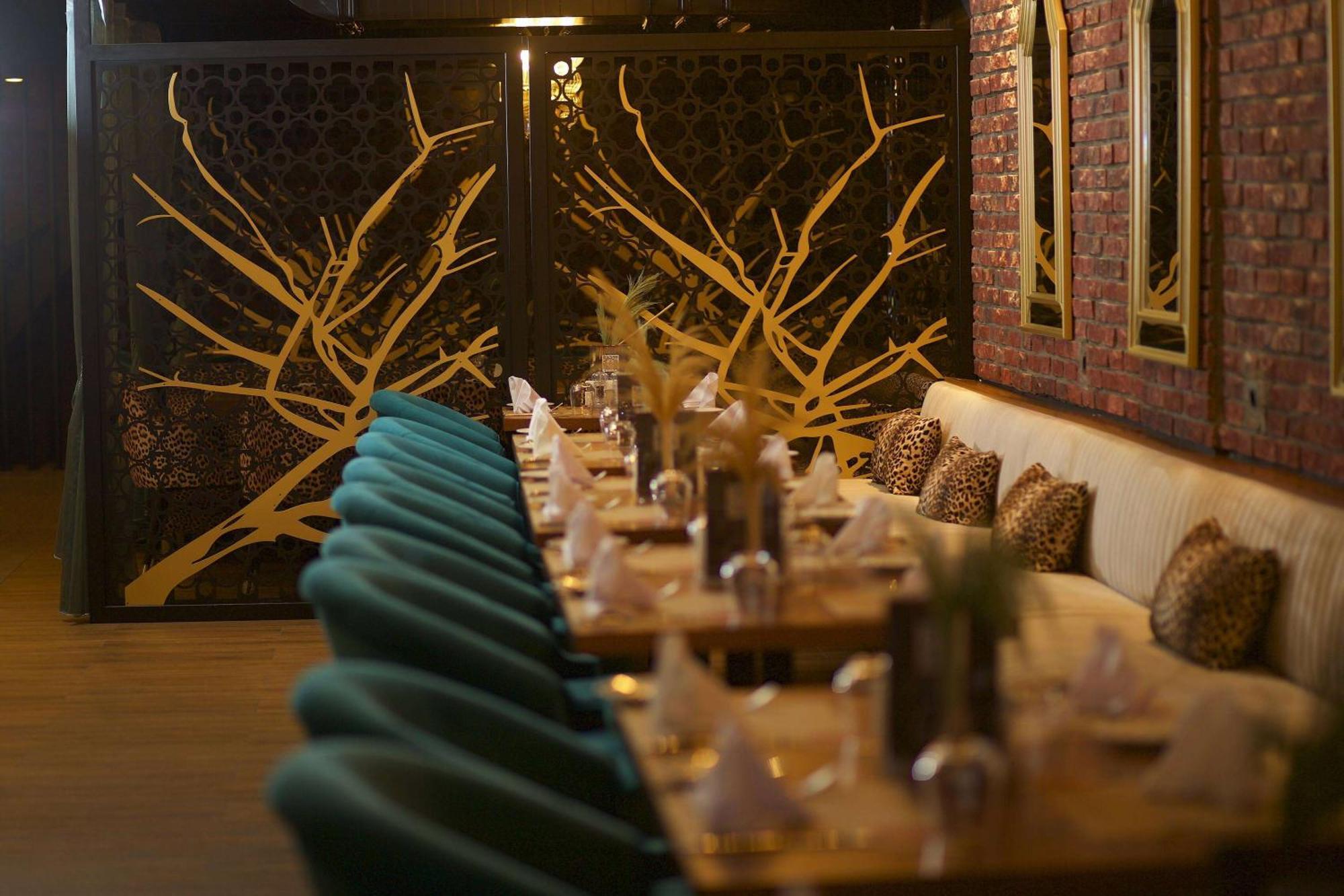 Ramada By Wyndham Istanbul Merter エクステリア 写真 Interior of the restaurant