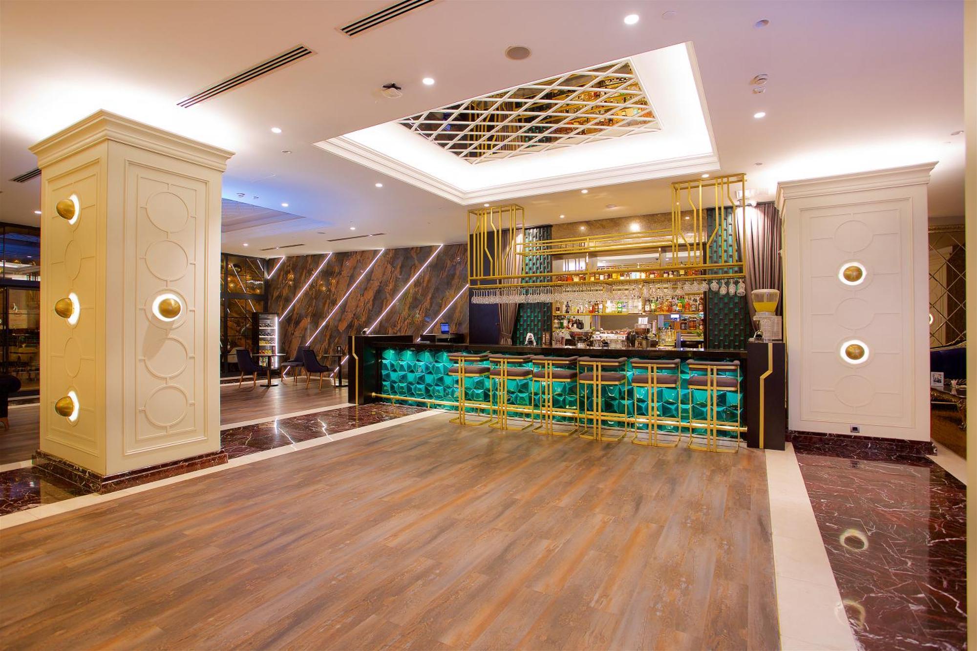 Ramada By Wyndham Istanbul Merter エクステリア 写真 Lobby